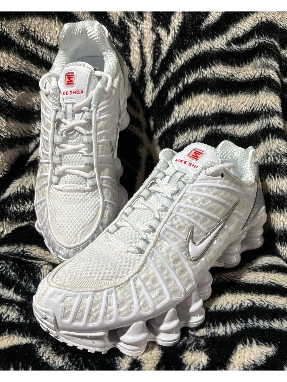 Nike Shox Woman's  Shoes White Size 10